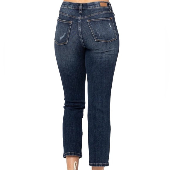 JUDY BLUE Mid Rise Cropped Straight Leg Jean Dark Wash size 9 / 29 - Picture 4 of 10